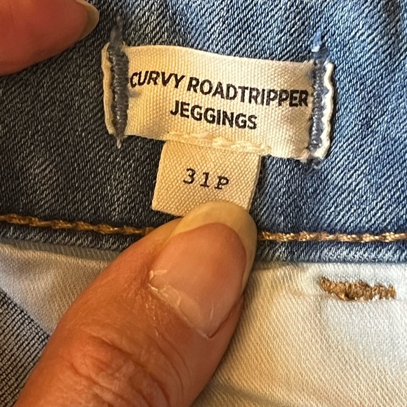Madewell Curvy Skinny Roadtripper cropped jeans. High rise. Blue medium wash 31P - Picture 5 of 12